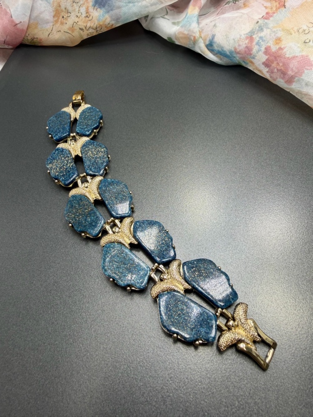 😎30%off Vintage Blue Thermoset Art Deco Bracelet #453BR